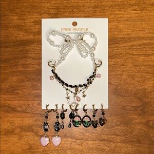 Free People Pearl and Black Beaded Shoe Charm Set NWT